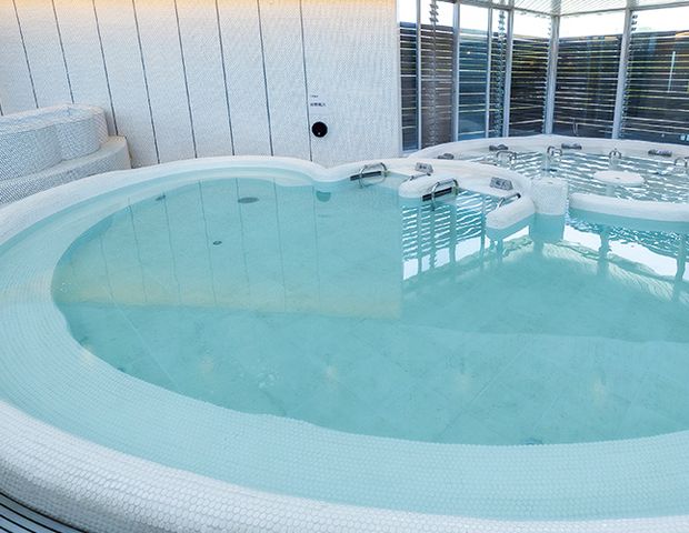 https://www.nagakuteonsen.jp/