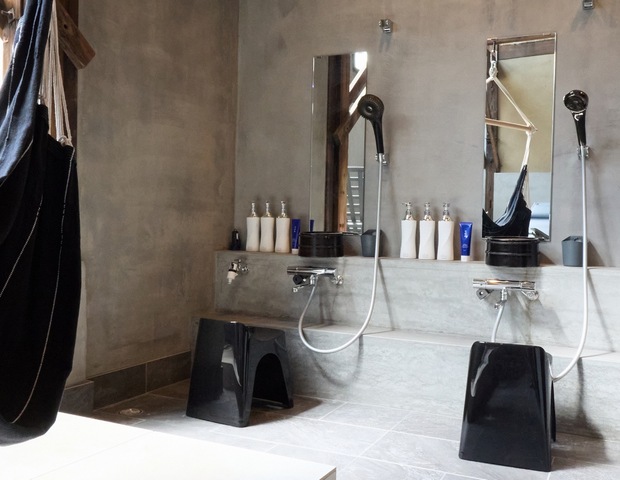 https://rokkakuspa.com/